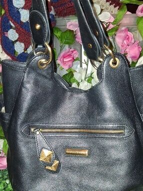 Isabella Fiore Black Leather Shoulder Bag with Gold Hardware